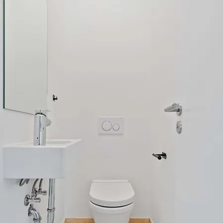 Elegant 2br With Balcony In Haute Center Luxemburg