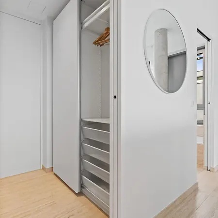 Elegant 2br With Balcony In Heart Of * Luxemburgo